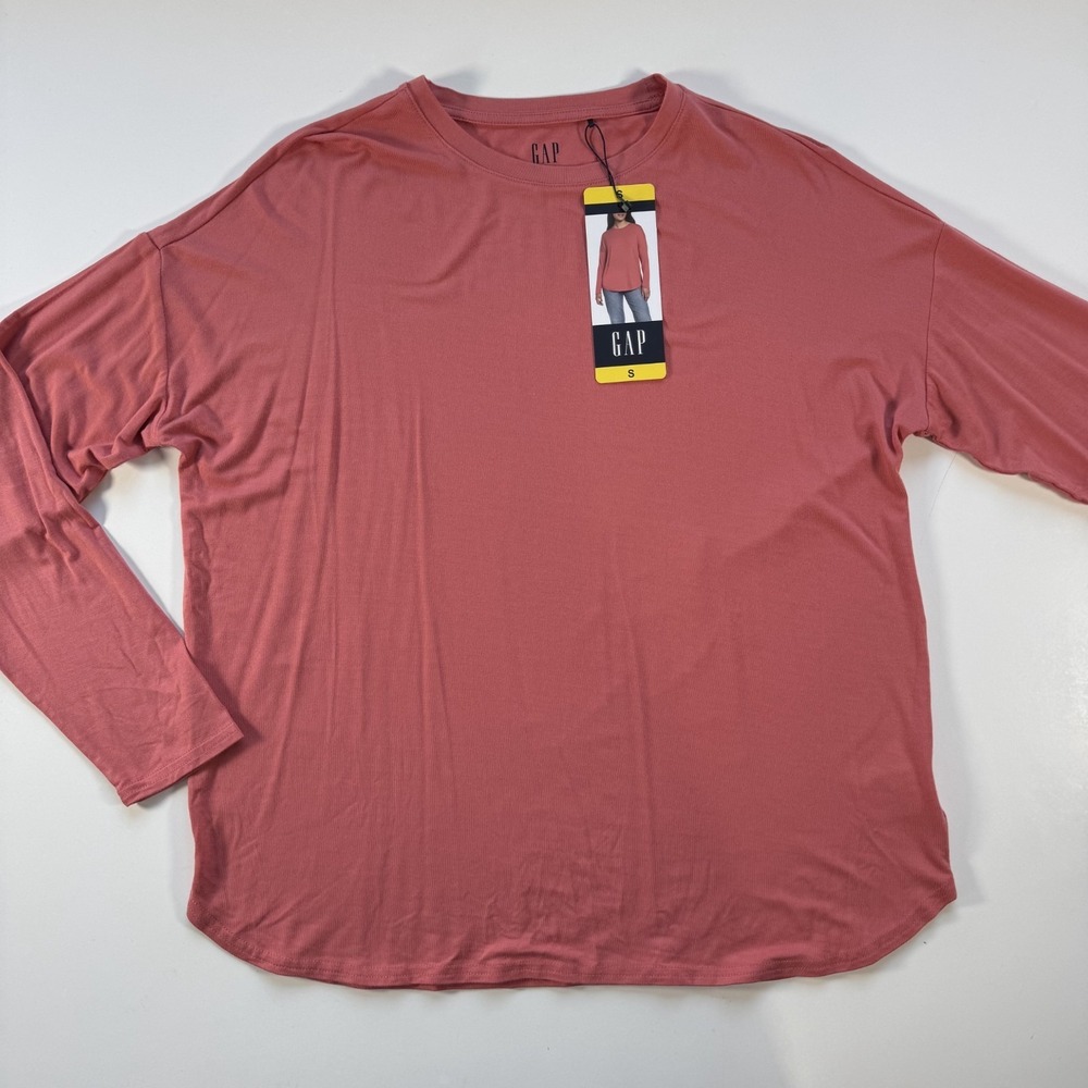 GAP Long Sleeve T‎ Shirt Womens Small Salmon Pink Crewneck Stretch Soft Knit NWT